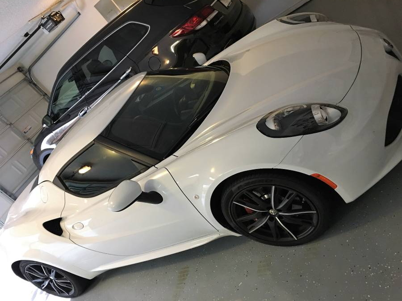Illustration for article titled At $45,000, Could You Be Tempted By This 2016 Alfa Romeo 4C?